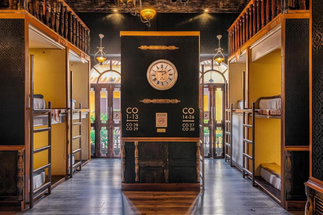 The Clock & * Cartagena