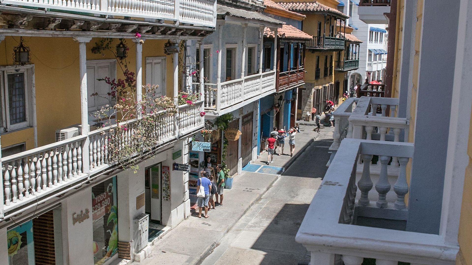 The Clock & * Cartagena