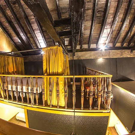 Hostal The Clock & Cartagena