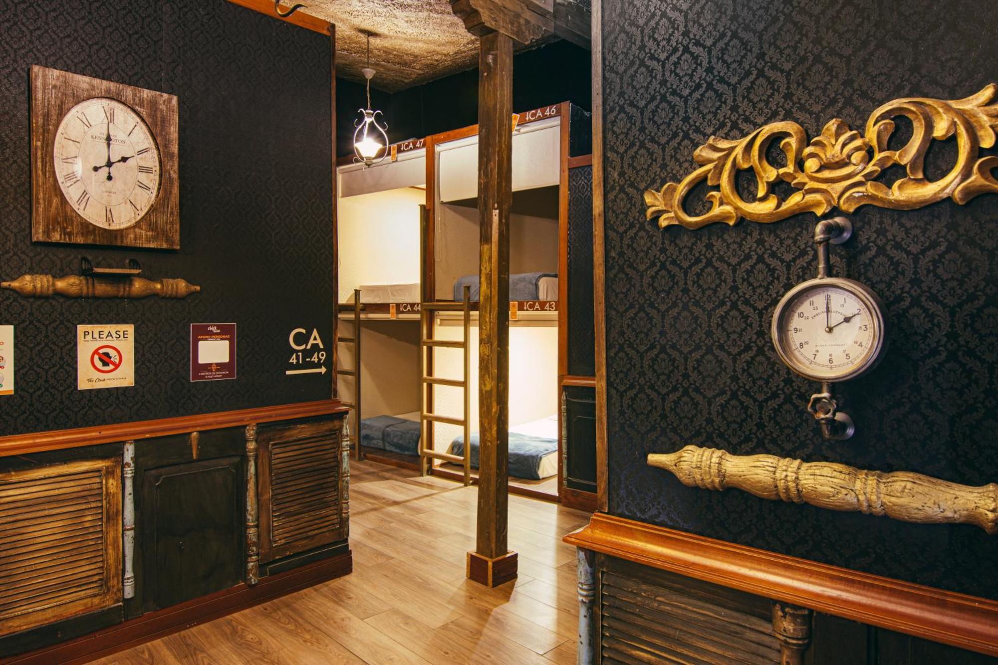 The Clock & Hostal Cartagena