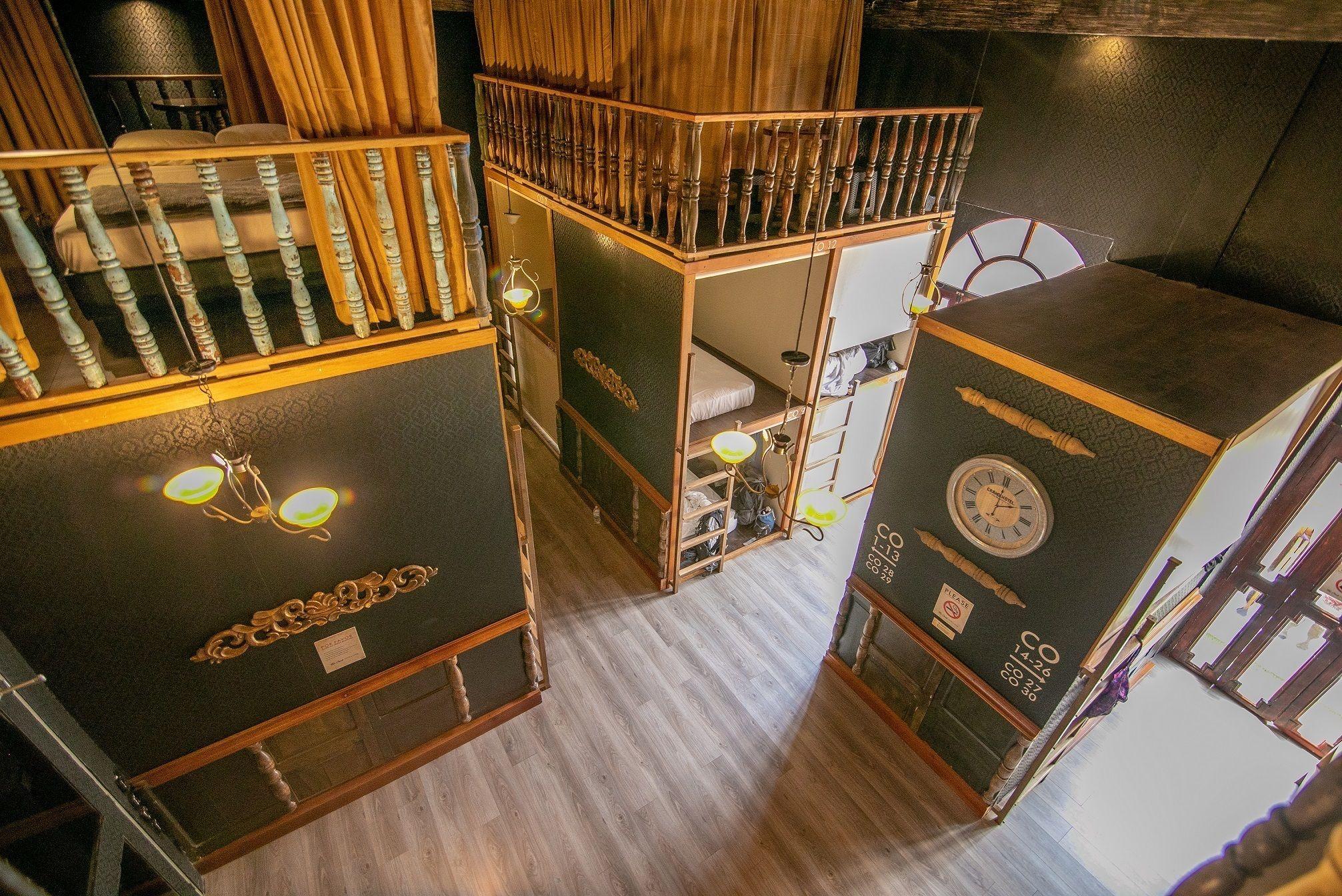 Hostal The Clock & Cartagena